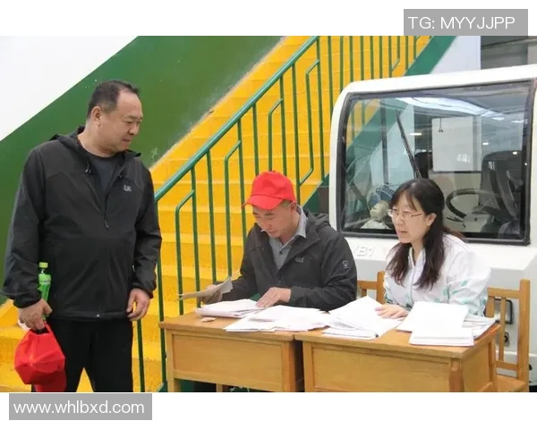 类乌齐足球球星成长历程与拼搏精神激励家乡青少年 类乌齐足球球星成长历程与拼搏精神激励家乡青少年