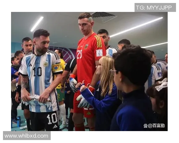 足球封神球星传奇一生揭秘 从巅峰到荣耀背后的不为人知故事 足球封神球星传奇一生揭秘 从巅峰到荣耀背后的不为人知故事